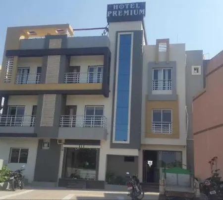 Premium Hotel Near Nagoa Beach-2