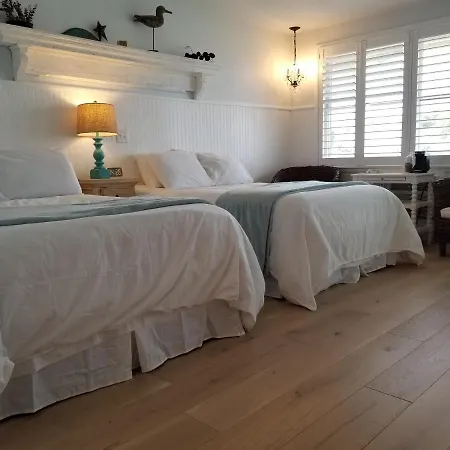 Auberge On The Cove-3