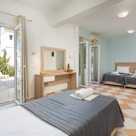 Paralia Studios-3