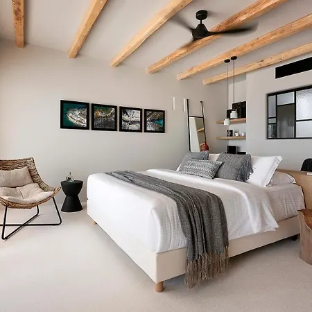 Cave Suites Milos-3
