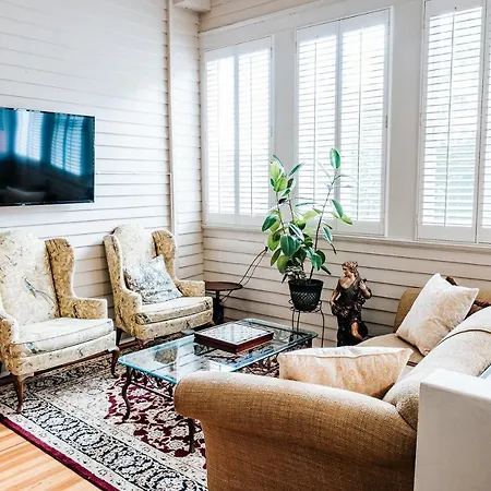 Heritage House Bed & Breakfast - Boutique Adults-Only Inn-2
