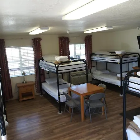Whitney Portal Hotel And Hostel-2