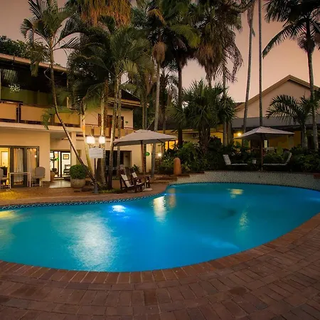 Tamboti Lodge Guest House-3