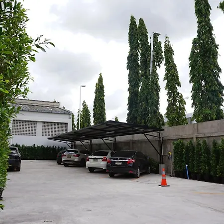 B-Black Hotel Chonburi-3