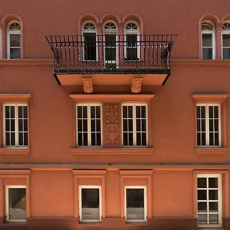 Bastion Hotel Budapest-3