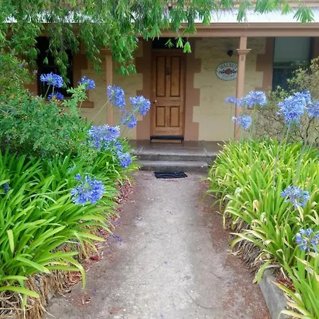 Walnut Cottage-2