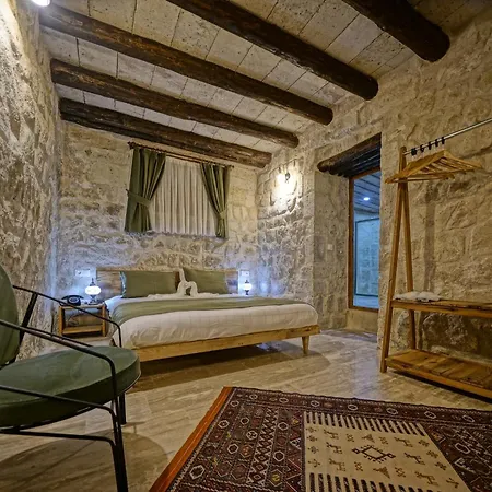 Vigneron Cave Hotel-3