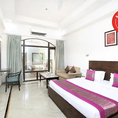 Capital O 15395 Hotel 42-3