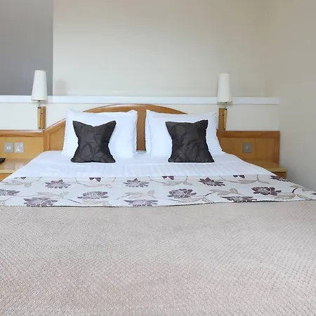 Woodland Bay Hotel-2