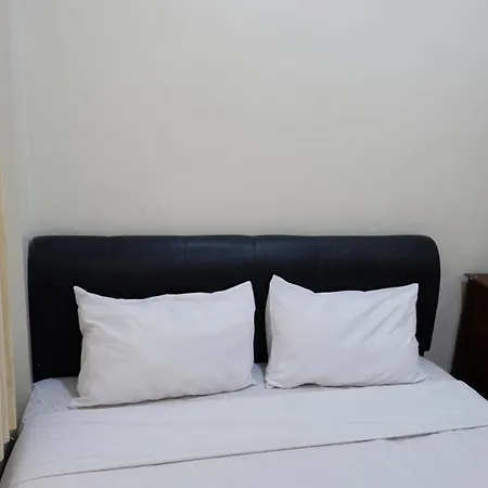Khresna Guest House Malioboro Mitra Reddoorz-3