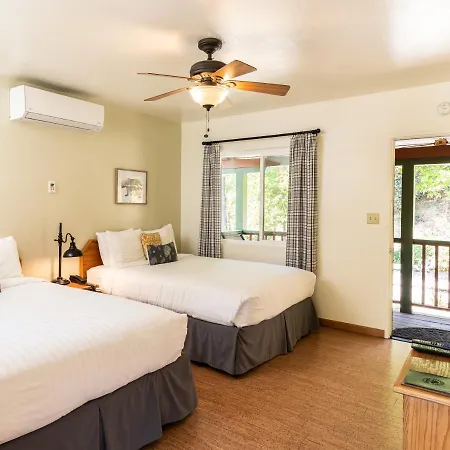 Buckeye Tree Lodge-3