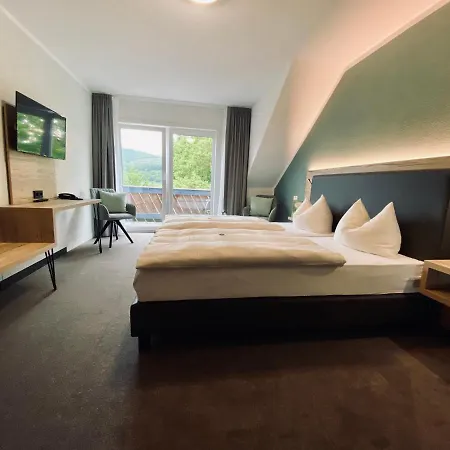 Hotel & Restaurant Kronenhof Am Weser-Radweg-2