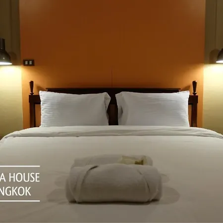 Issara House Bangkok-3