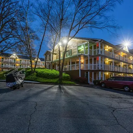 Hometowne Studios By Red Roof Atlanta - Norcross Downtown-2
