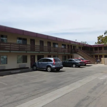 Red Roof Inn Bakersfield-2