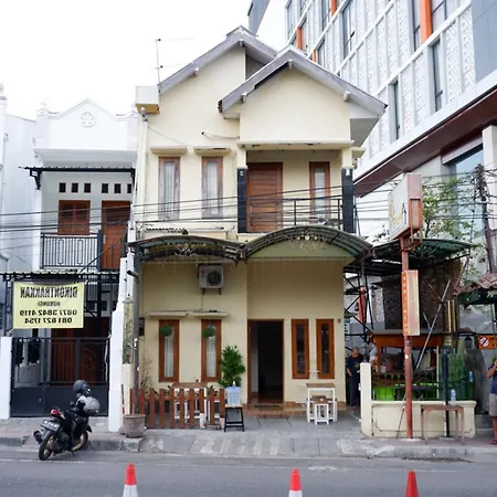 Khresna Guest House Malioboro Mitra Reddoorz-2
