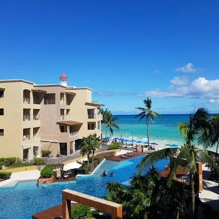 Ocean Front El Faro Reef 304-2