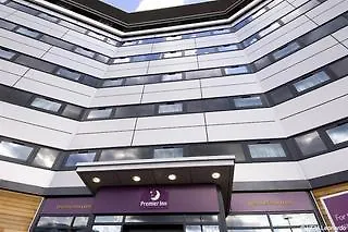 Premier Inn Manchester Airport Runger Lane South-2