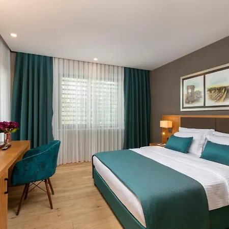 Pukka Hotel-3