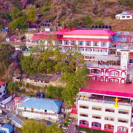 Calux Hill Queen At Mall Road With Parking - Formerly Amara-2