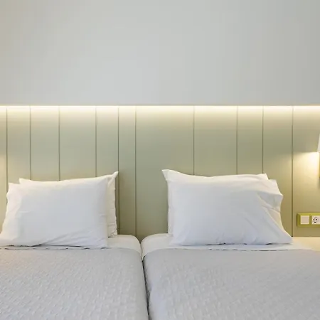 Lefktron Hotel-2