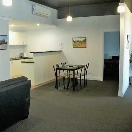 Daydream Motel And Apartments-2