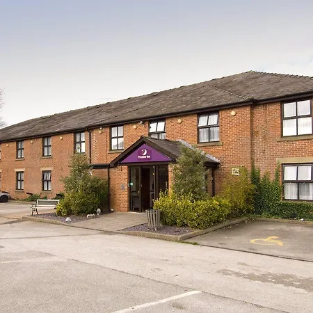 Premier Inn Crewe-2