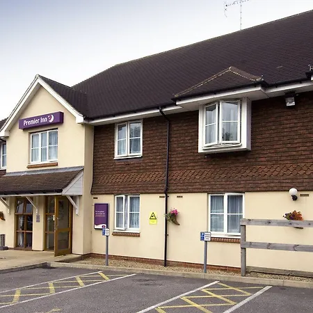 Premier Inn East Grinstead-2