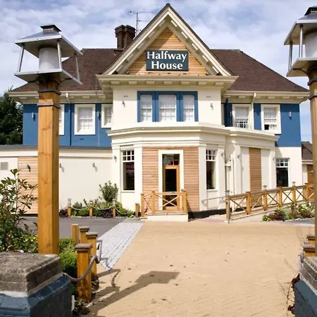 Premier Inn Dunstable / Luton-2