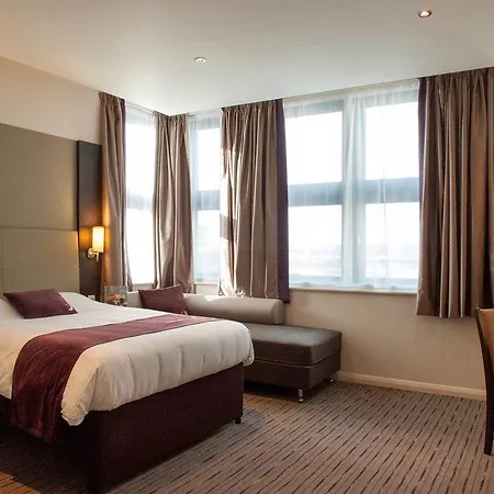 Premier Inn Canterbury City Centre-3