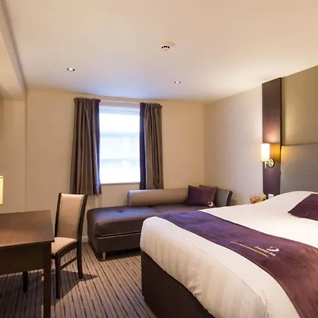 Premier Inn Cleethorpes-2