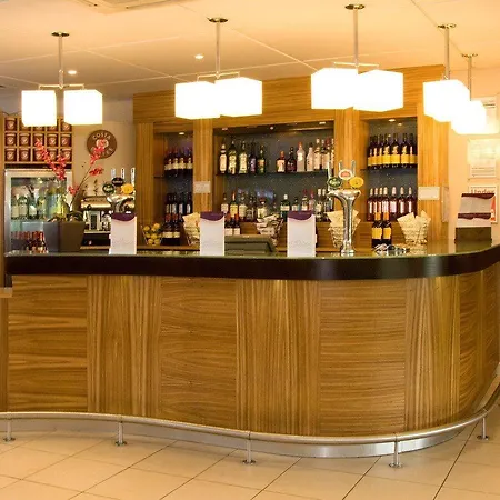 Premier Inn Castleford - Xscape, M62, Jct 32-2
