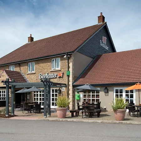 Premier Inn Frome-2