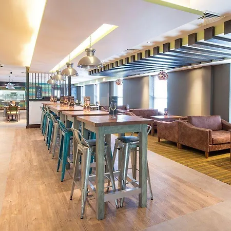 Premier Inn Chelmsford City Centre-3