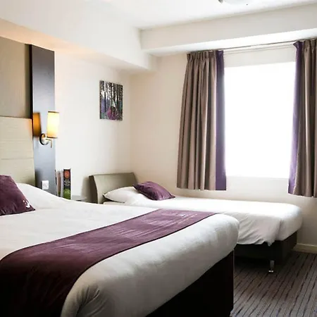 Premier Inn Glasgow-3