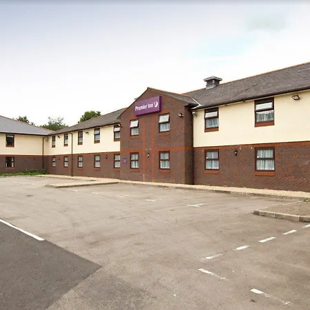 Premier Inn Caerphilly-3