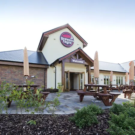 Premier Inn Abergavenny-3