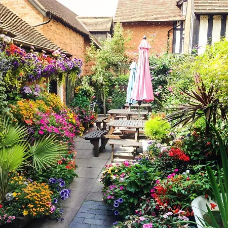 Bournville House & Cafe-2