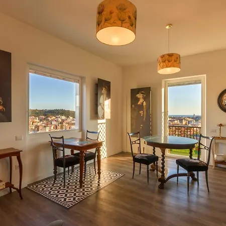Eleventh Floor Suites-2