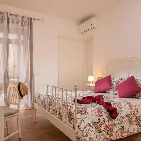 Sweet home Piramide ROOMS-3