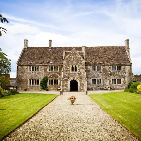 Seymours Court-2