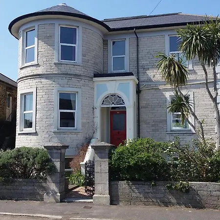 Grantham House-3
