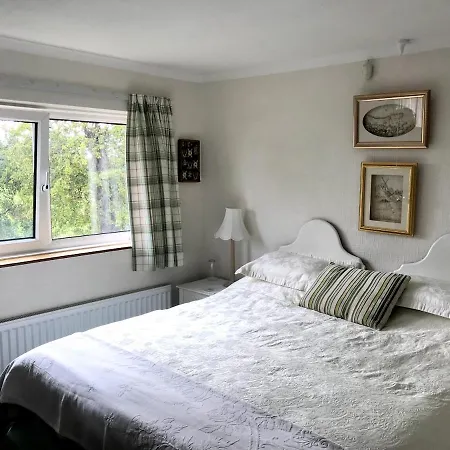 Holly House B&B-3