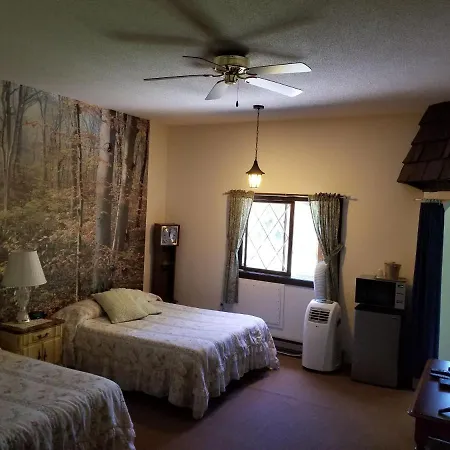 Kancamagus Swift River Inn-3