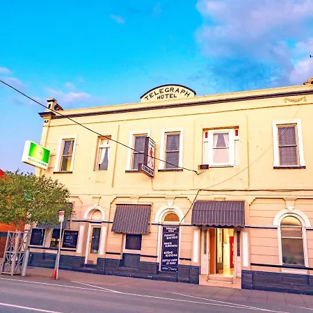 Telegraph Hotel Numurkah-3