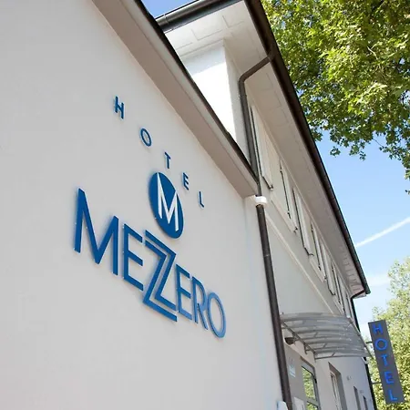 Hotel Mezzero-2