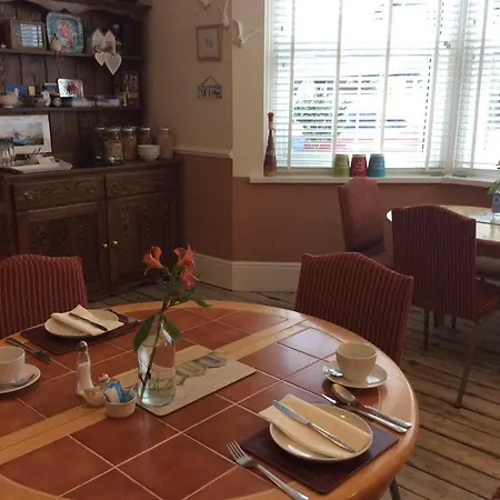 Highfield Guest House-3