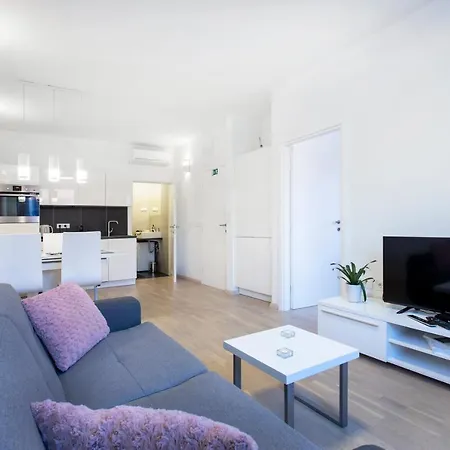 Urban Style Apartments By Loft-3