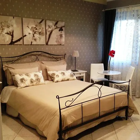Cherry House Bed&Breakfast-2
