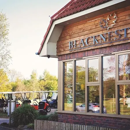 Blacknest Golf And Country Club-3